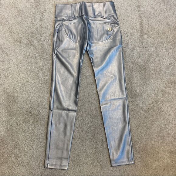 𝅺FREDDY WR.UP metallic silver faux leather pleather skinny leggings M NWT Rare - Picture 6 of 13